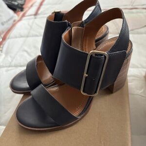 Lucky brand sandals blue